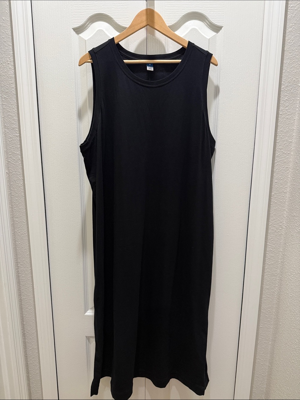 Old Navy Black Sleeveless Maxi Dress